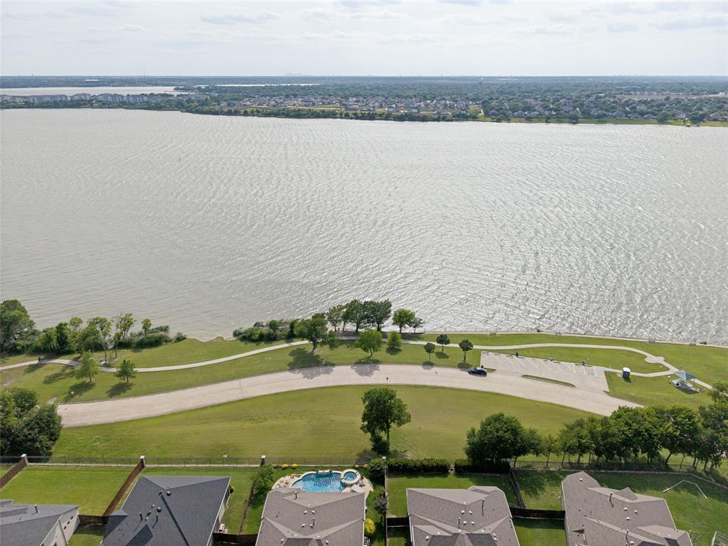 2802 Merlot Circle Rowlett, TX 75088 - Photo 40 of 40 a view of a lake with a city