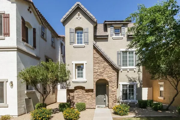 $2,460 | 4173 East Jasper Drive, Gilbert, AZ 85296