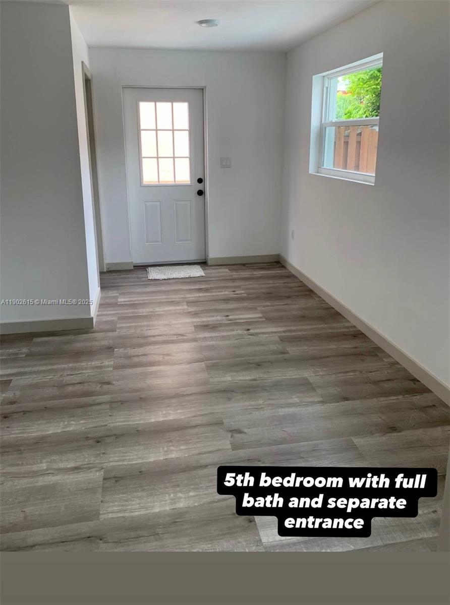 12121 Southwest 271st Street Homestead, FL 33032 - Photo 5 of 31