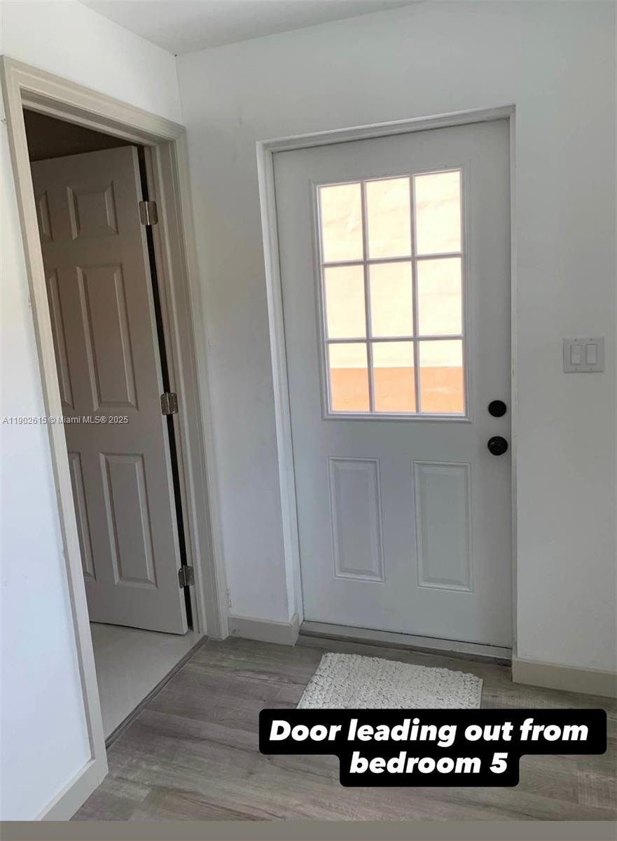 12121 Southwest 271st Street Homestead, FL 33032 - Photo 6 of 31