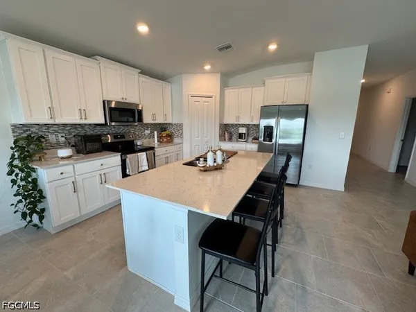 $2,200 | 3892 Treasure Oak Way, Fort Myers, FL 33905