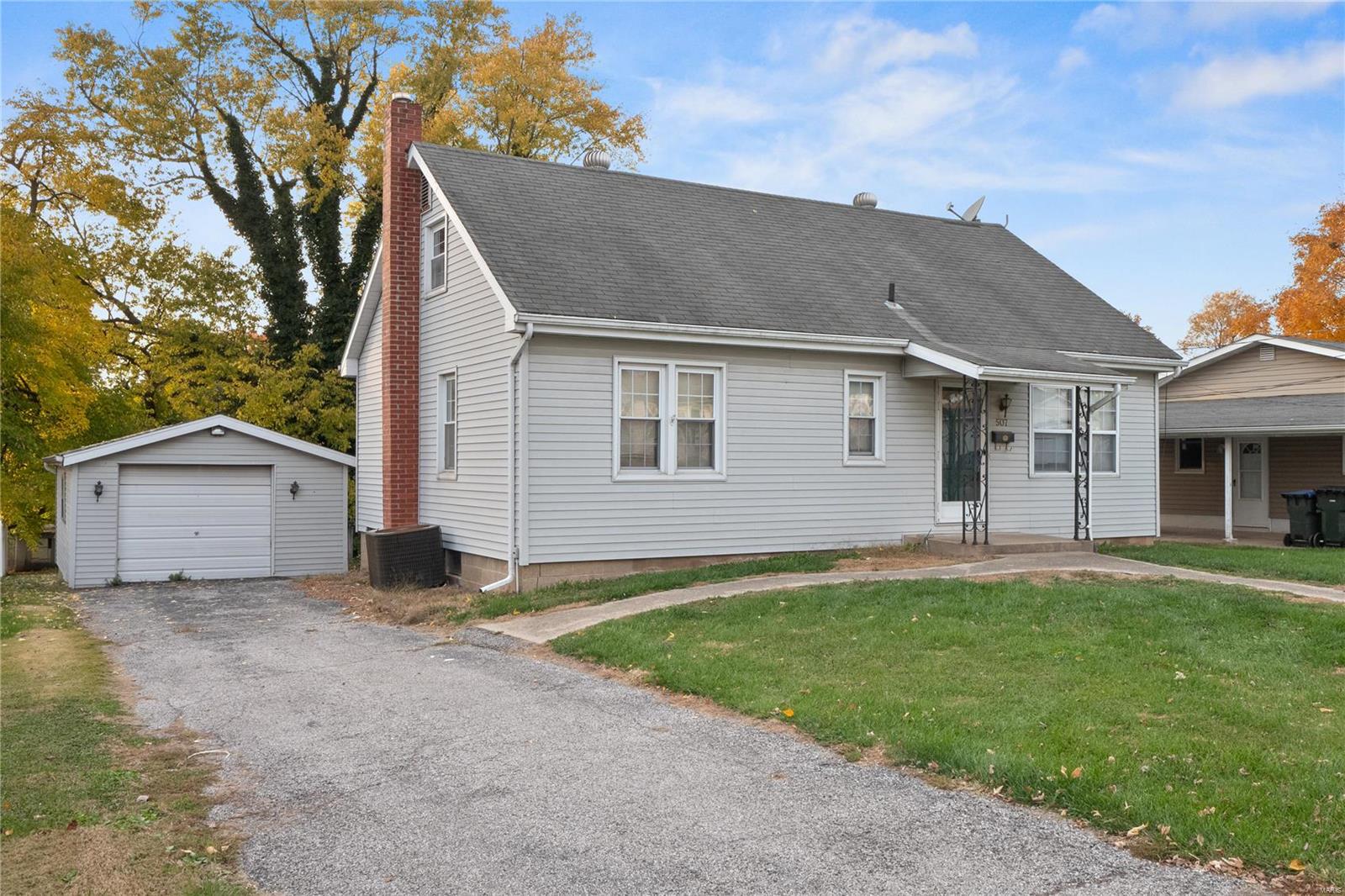 507 Stiening Street Waterloo, IL 62298 - Photo 1 of 12