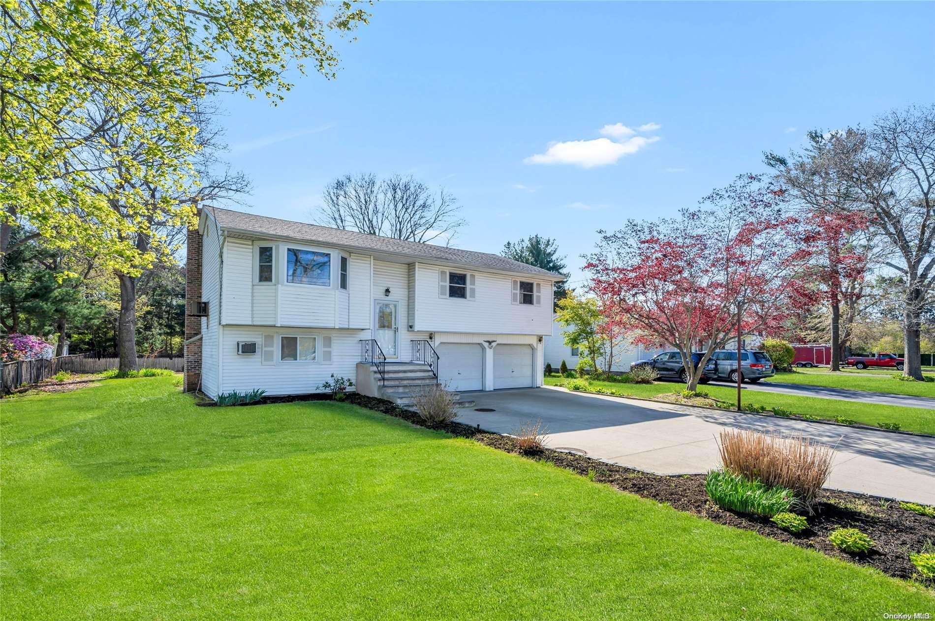 71 North Coleman Road Centereach, NY 11720 - Photo 1 of 1 Gallery Image 1