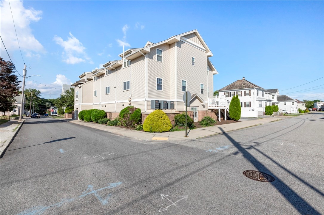 50 Clemence Street, Unit 50 Cranston, RI 02920 - Photo 14 of 17