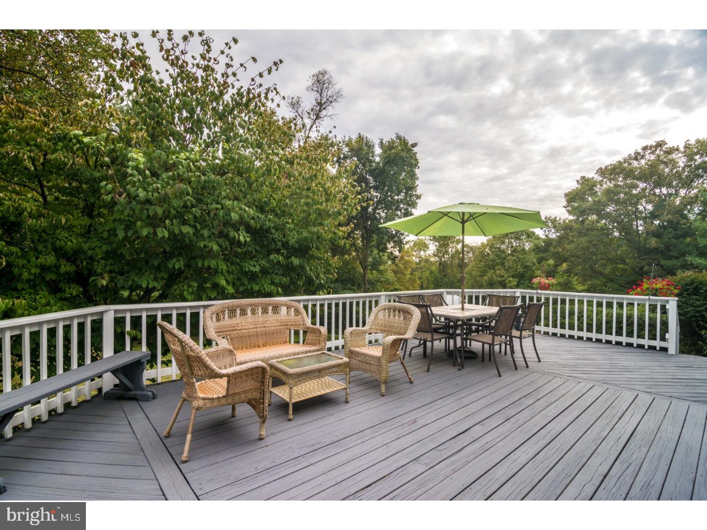 42 Rabbit Run Lane Glenmoore, PA 19343 - Photo 21 of 25 Deck