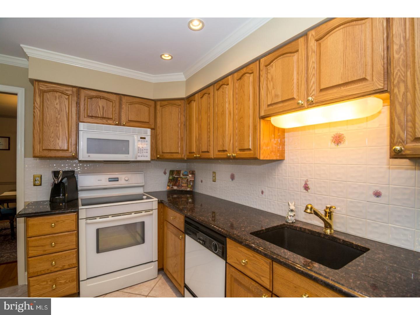 42 Rabbit Run Lane Glenmoore, PA 19343 - Photo 8 of 25 Kitchen
