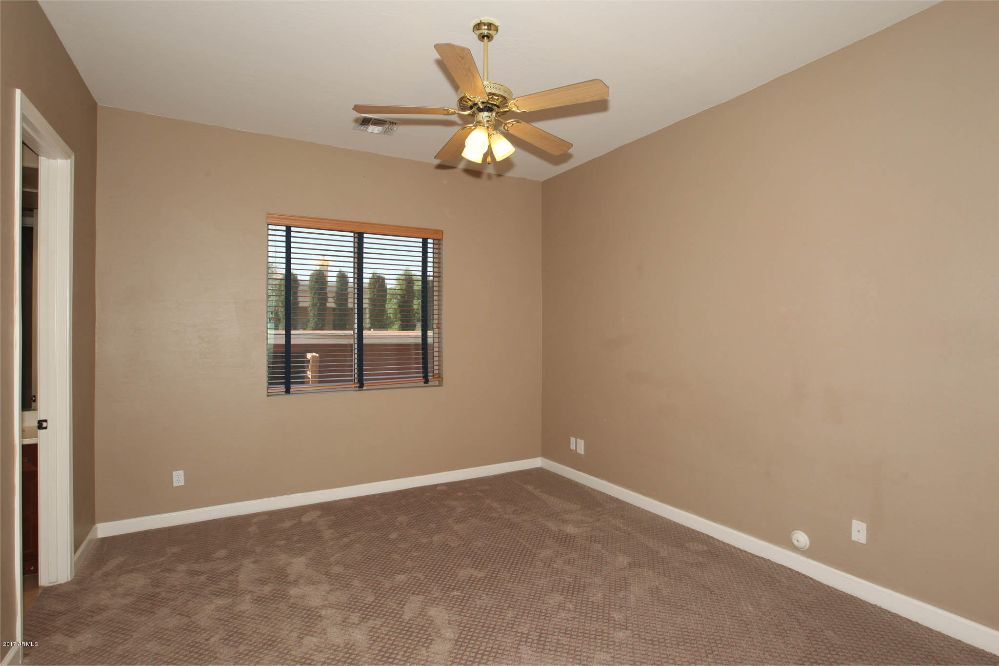 142 South Prairie Road Gilbert, AZ 85296 - Photo 24 of 43 2nd Bedroom