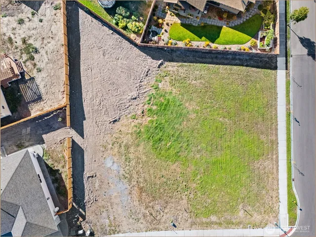 a view of an ocean view