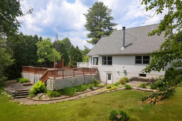$469,000 | 6 Moonbrook Drive, Rutland, VT 05701