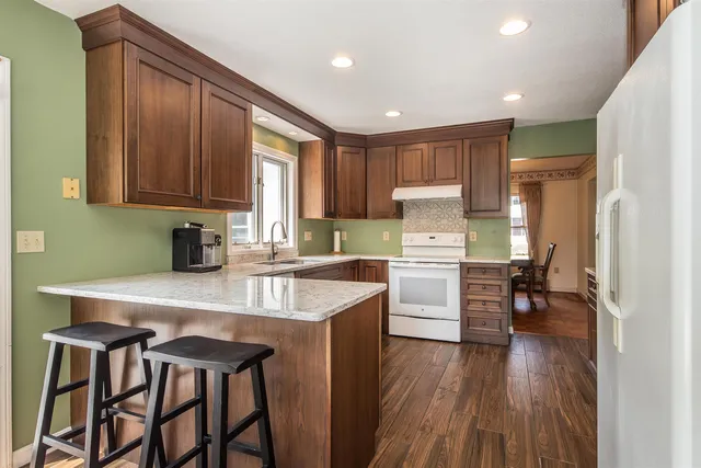 $469,000 | 6 Moonbrook Drive, Rutland, VT 05701