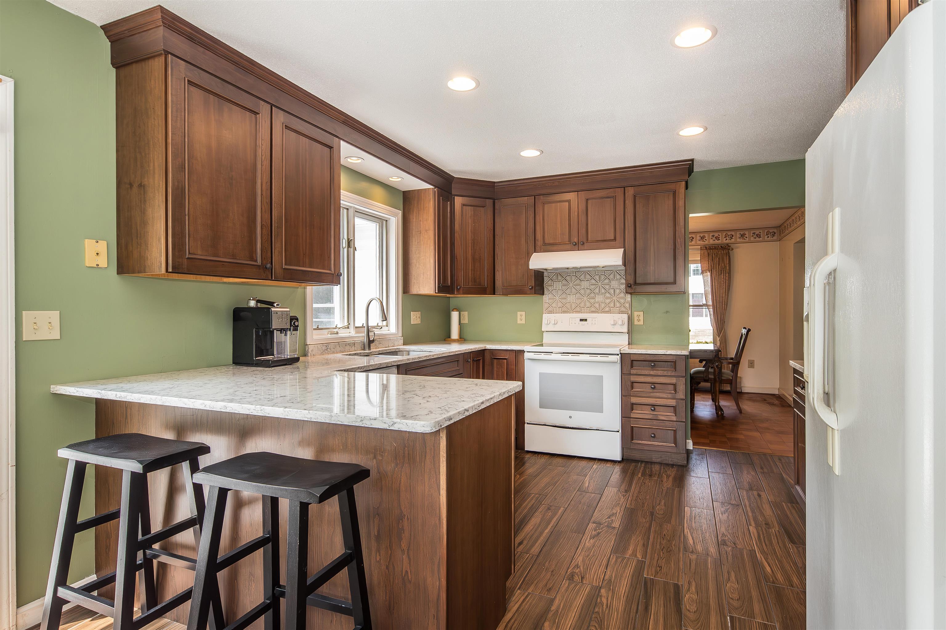 6 Moonbrook Drive Rutland, VT 05701 - Photo 6 of 34