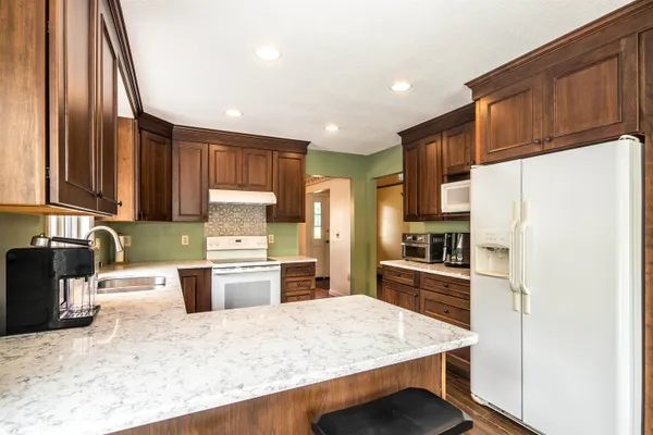 $469,000 | 6 Moonbrook Drive, Rutland, VT 05701