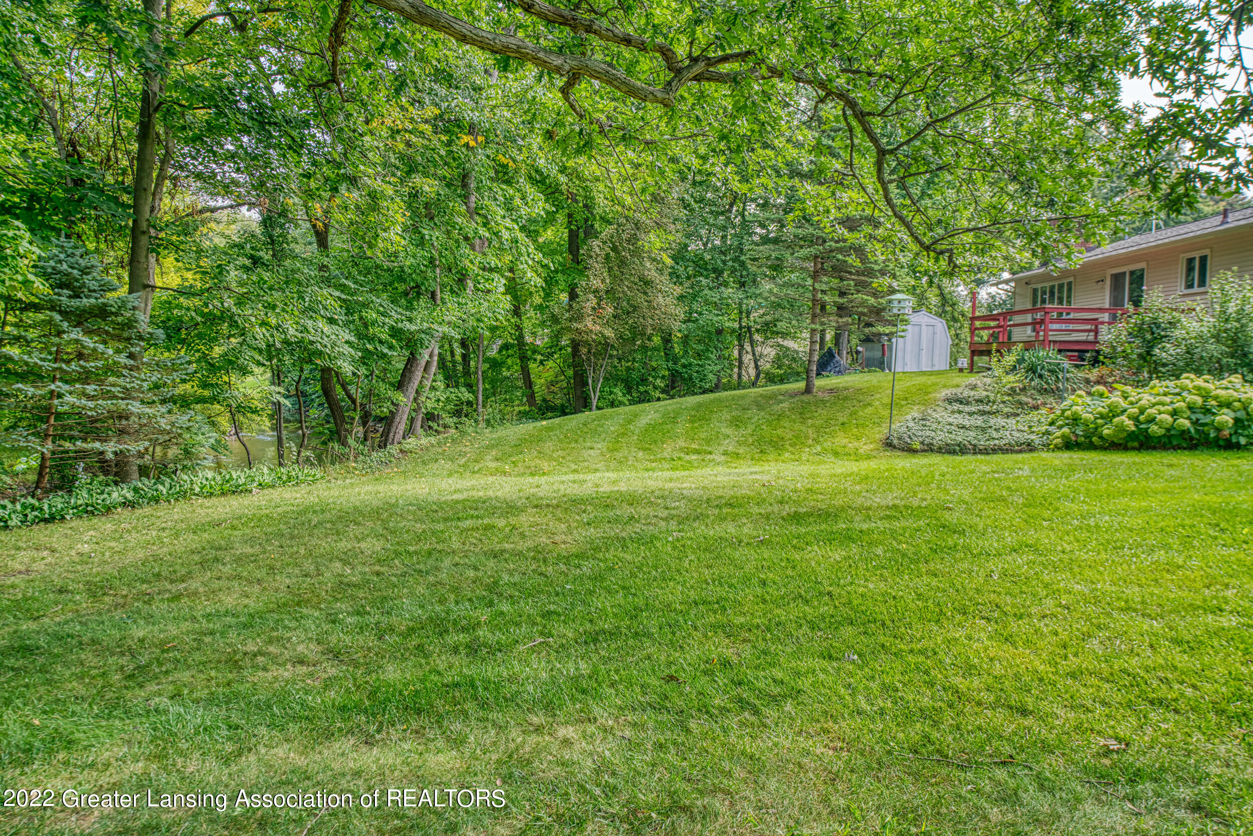 9750 Riverside Drive Grand Ledge, MI 48837 - Photo 5 of 25 DSC07257_22