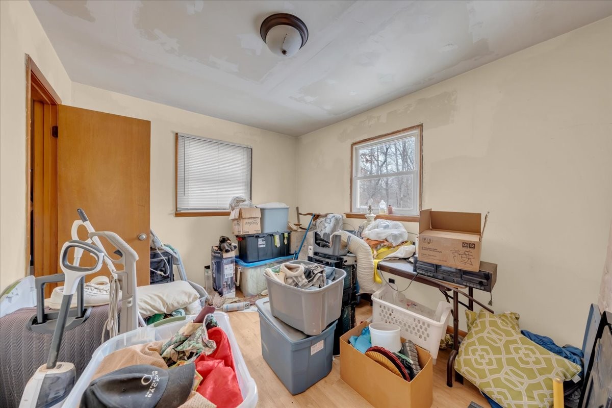 646 Main Street Altamont, TN 37301 - Photo 19 of 39 a living room with furniture and a window