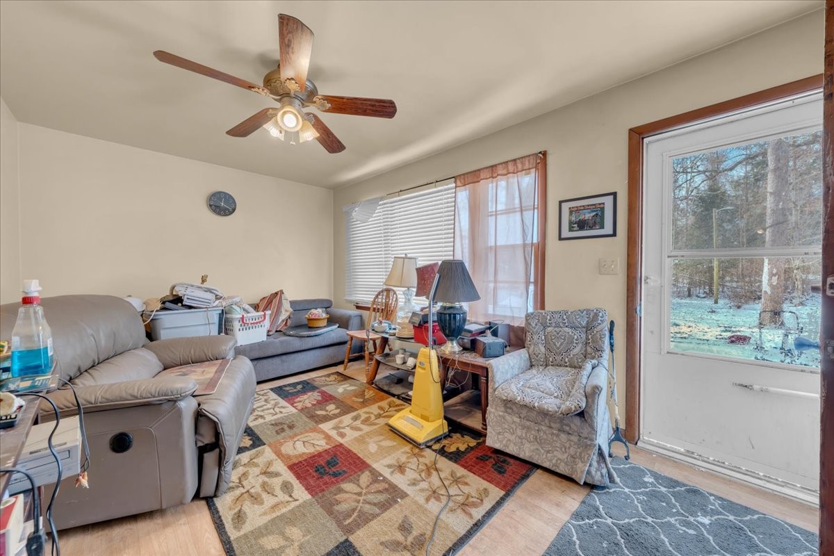 646 Main Street Altamont, TN 37301 - Photo 5 of 39 a living room with furniture and a large window