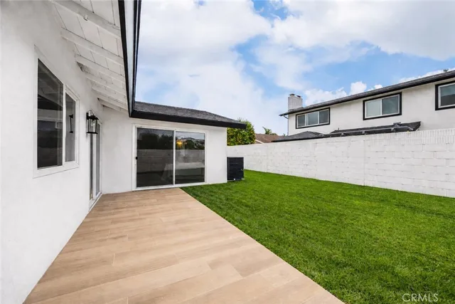 $1,569,000 | 3841 Heather Street, Seal Beach, CA 90740