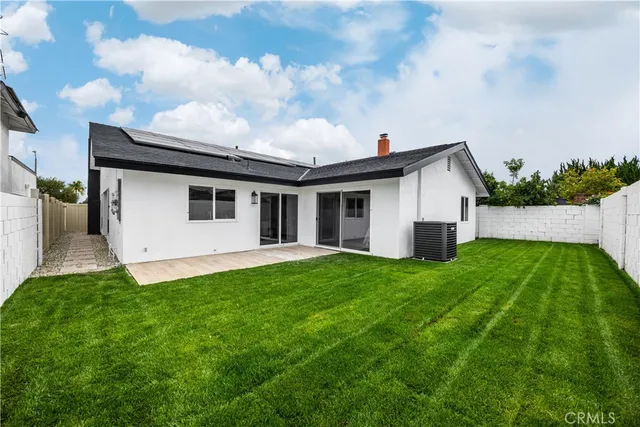 $1,569,000 | 3841 Heather Street, Seal Beach, CA 90740