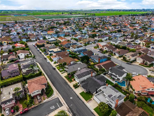 $1,569,000 | 3841 Heather Street, Seal Beach, CA 90740