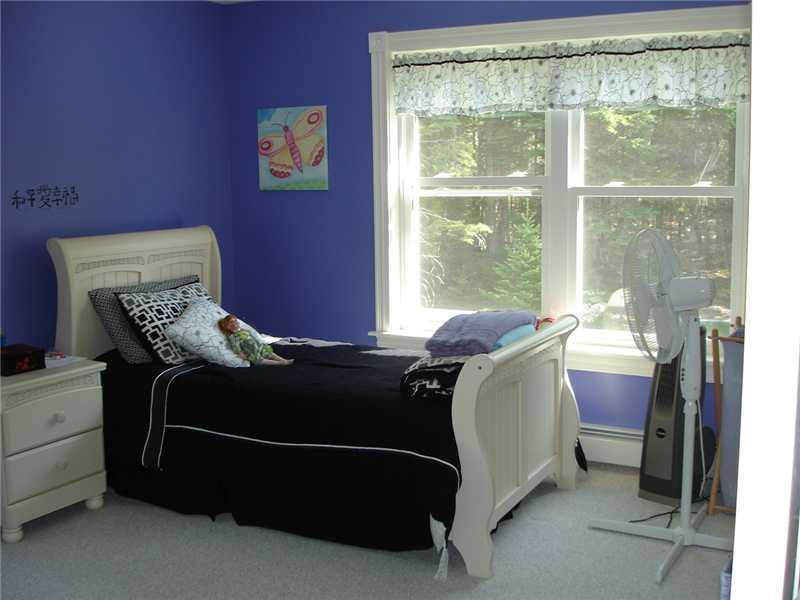 43 Emerald Drive Hampden, ME 04444 - Photo 29 of 32 Bedroom.