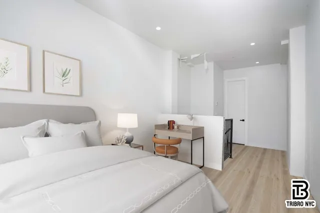 $3,850 | 141 Meserole Street, Unit 4B | Williamsburg