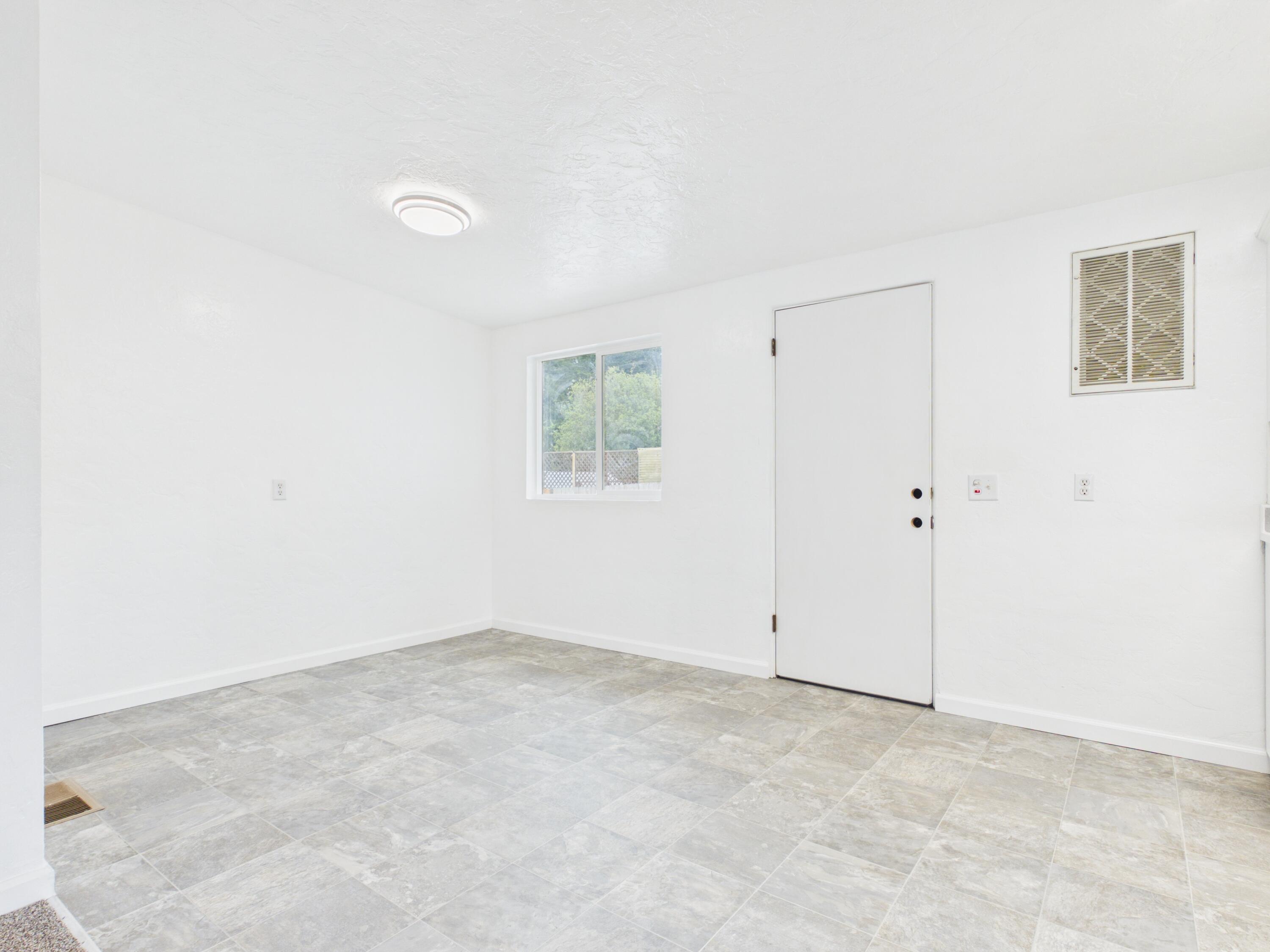 680 Gunnerson Lane Rio Dell, CA 95562 - Photo 6 of 45 Gallery Image 6