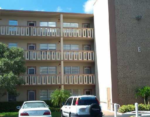 3082 Guildford East, Unit 3082E Boca Raton, FL 33434 - Photo 1 of 1 Primary Photo