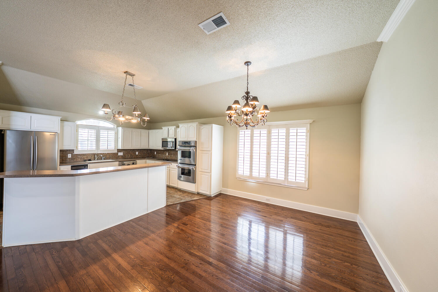 10907 Raleigh Avenue Lubbock, TX 79424 - Photo 5 of 27 DSC00955