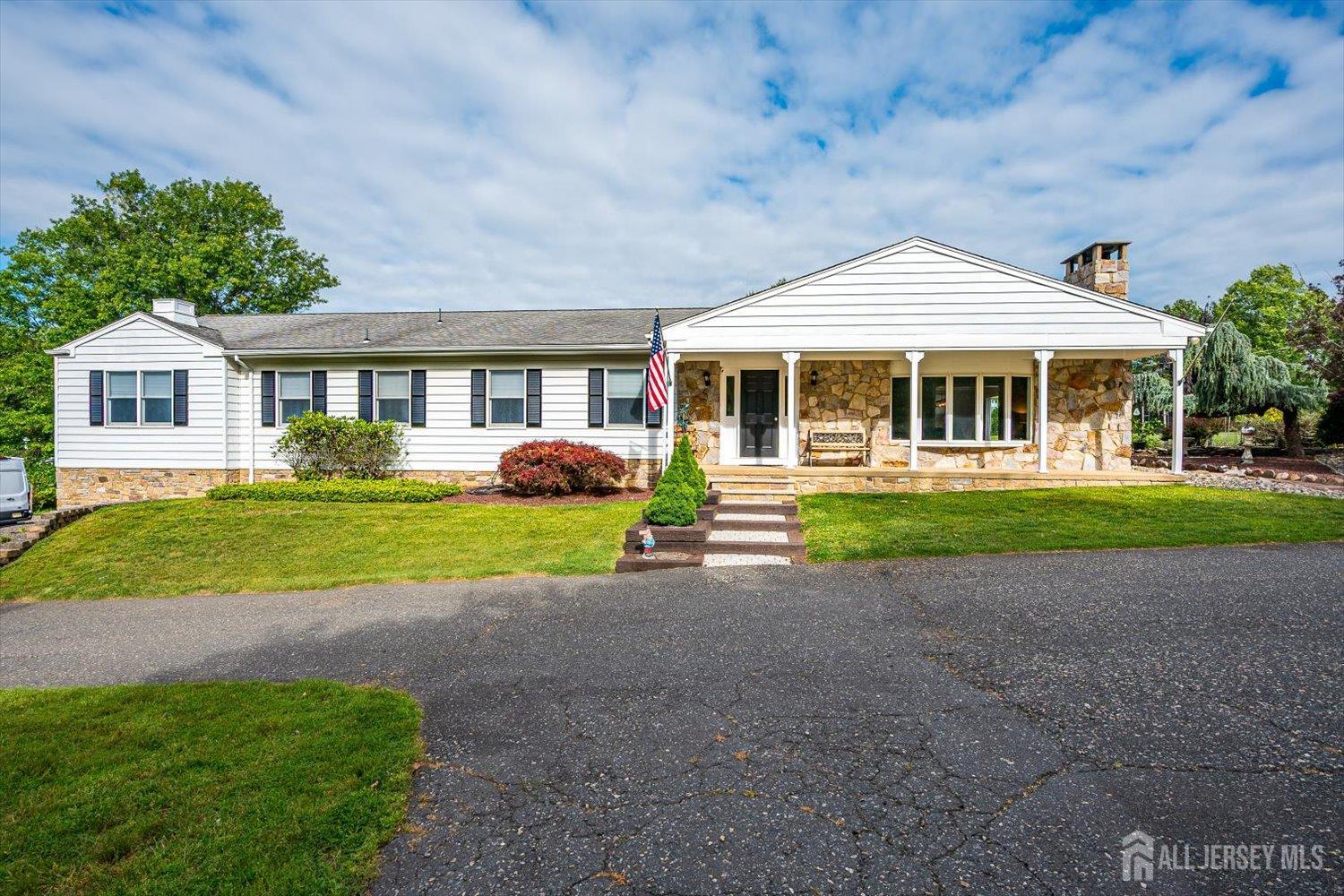 327 Summer Road Neshanic Station, NJ 08853 - Photo 3 of 63