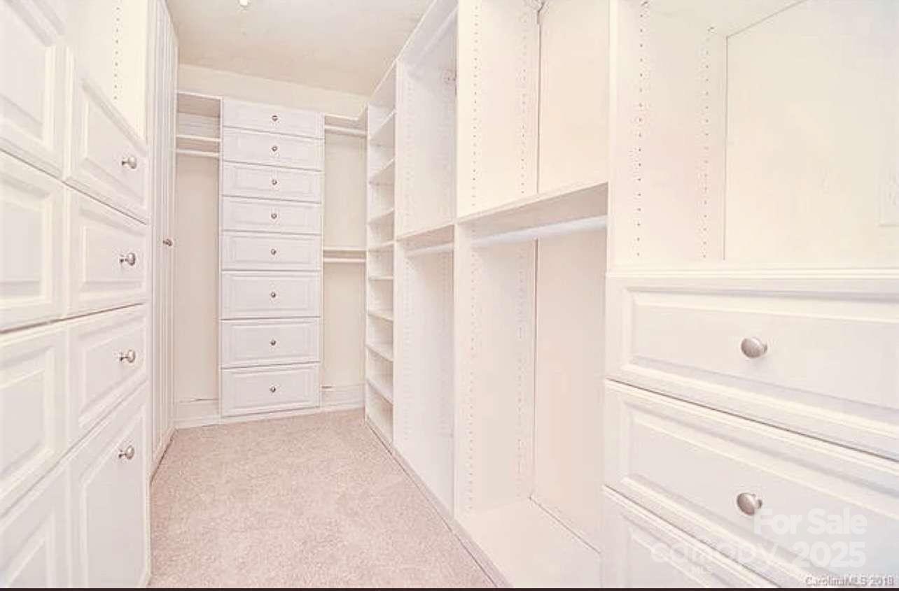 7828 Dunoon Lane Charlotte, NC 28269 - Photo 22 of 39