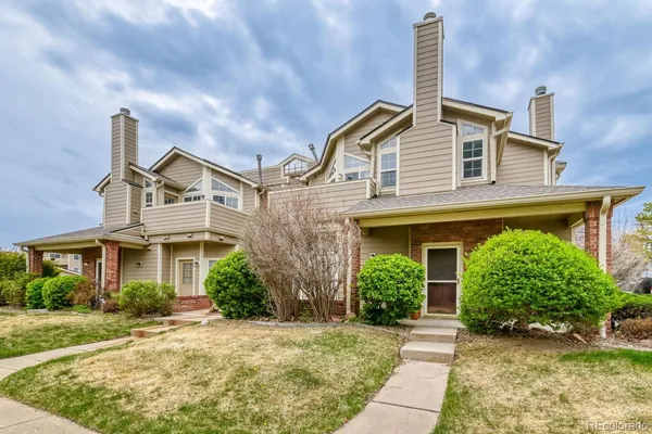 $305,000 | 4760 South Wadsworth Boulevard, Unit J107, Littleton, CO 80123