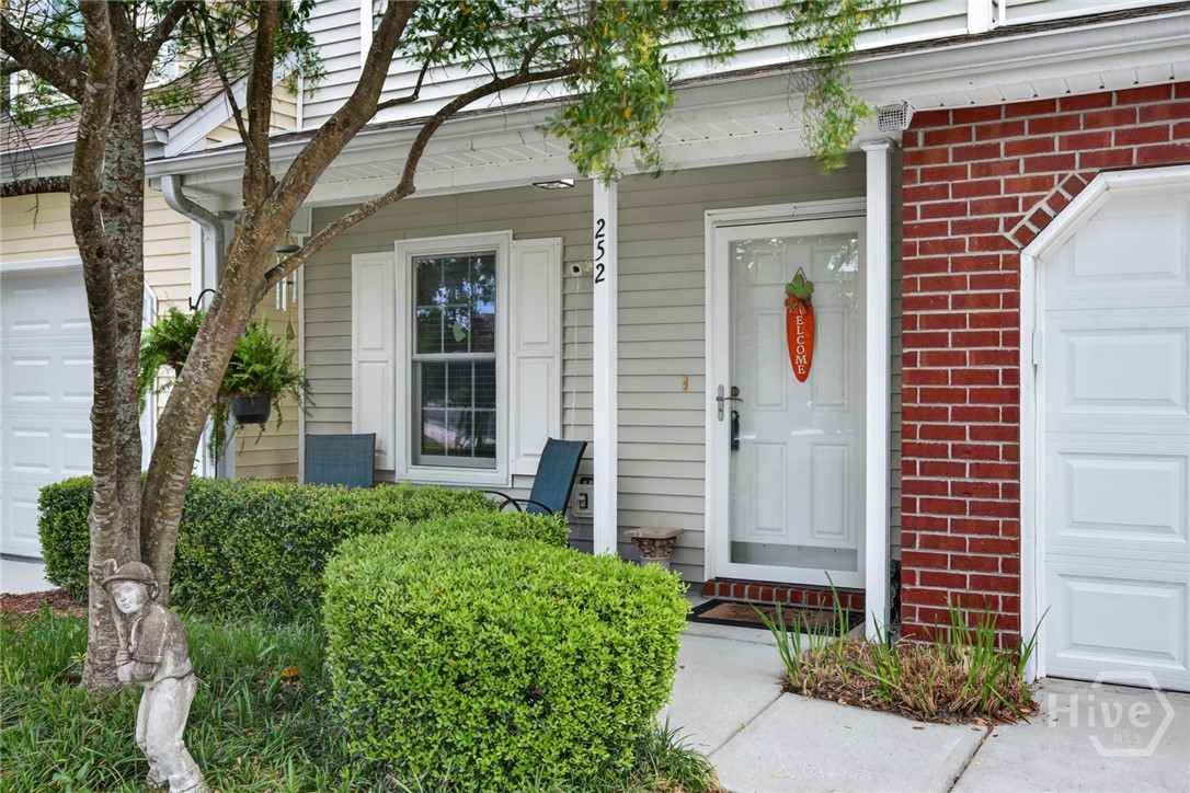 252 Opus Court Pooler, GA 31322 - Photo 2 of 30