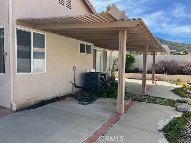 1961 Riviera Avenue Banning, CA 92220 - Photo 13 of 14 Patio area