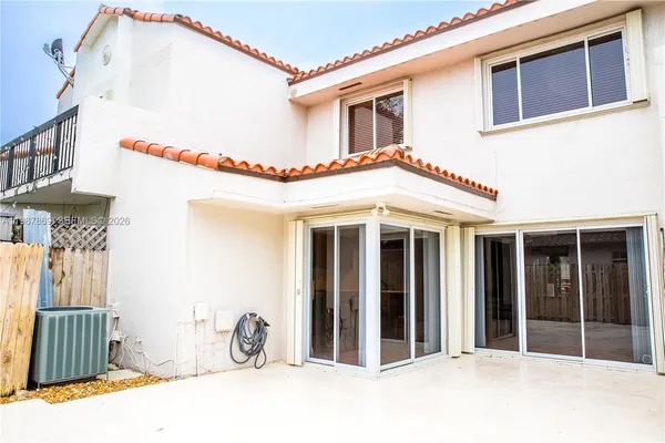 $2,500 | 7523 Southwest 109th Avenue, Miami, FL 33173