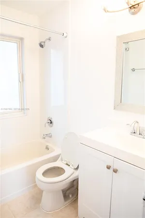 $2,500 | 7523 Southwest 109th Avenue, Miami, FL 33173
