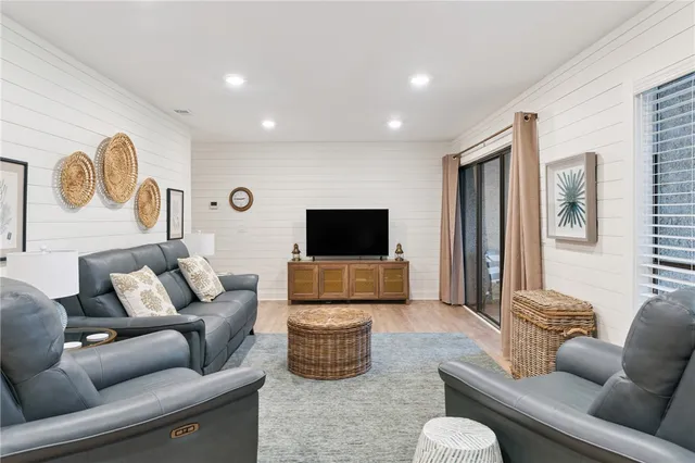 $423,900 | 711 Deer Run Villas, St. Simons Island, GA 31522