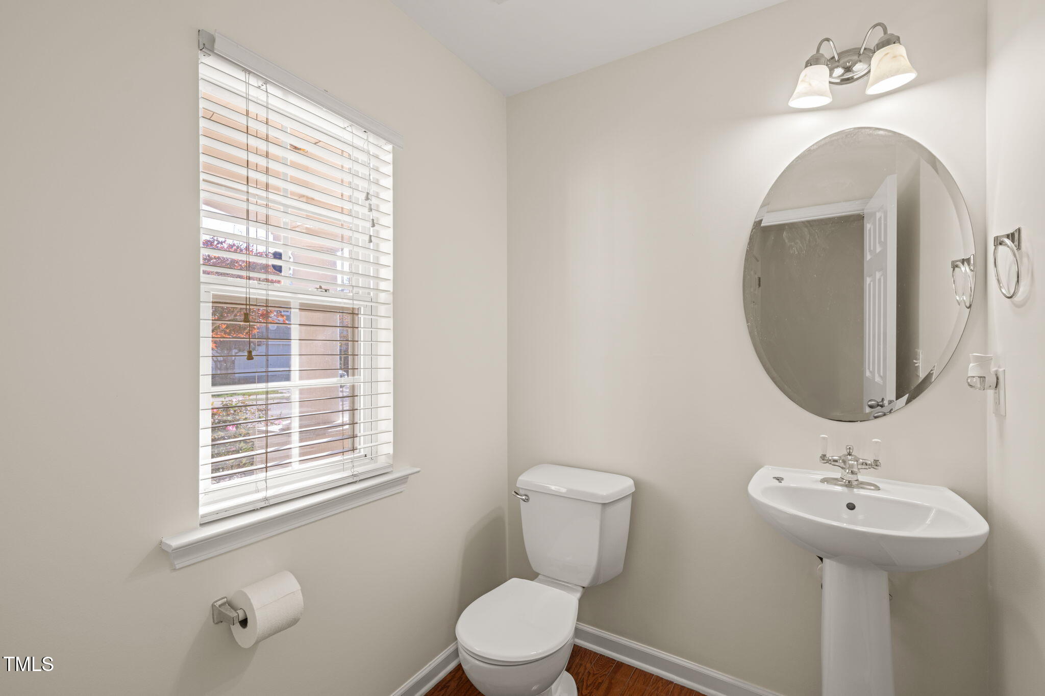 2816 Roundleaf Court Raleigh, NC 27604 - Photo 11 of 37 11-web-or-mls-DSC02913