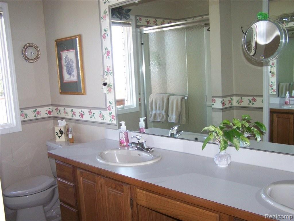 9325 Ridge Road Goodrich, MI 48438 - Photo 17 of 24 100_3053.JPG