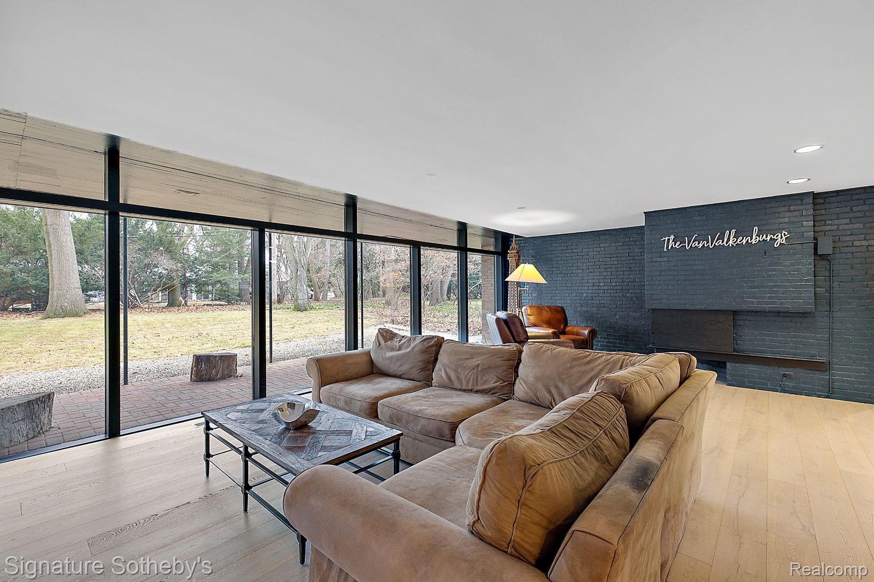 5535 Crabtree Road Bloomfield Hills, MI 48301 - Photo 6 of 34 Gallery Image 6