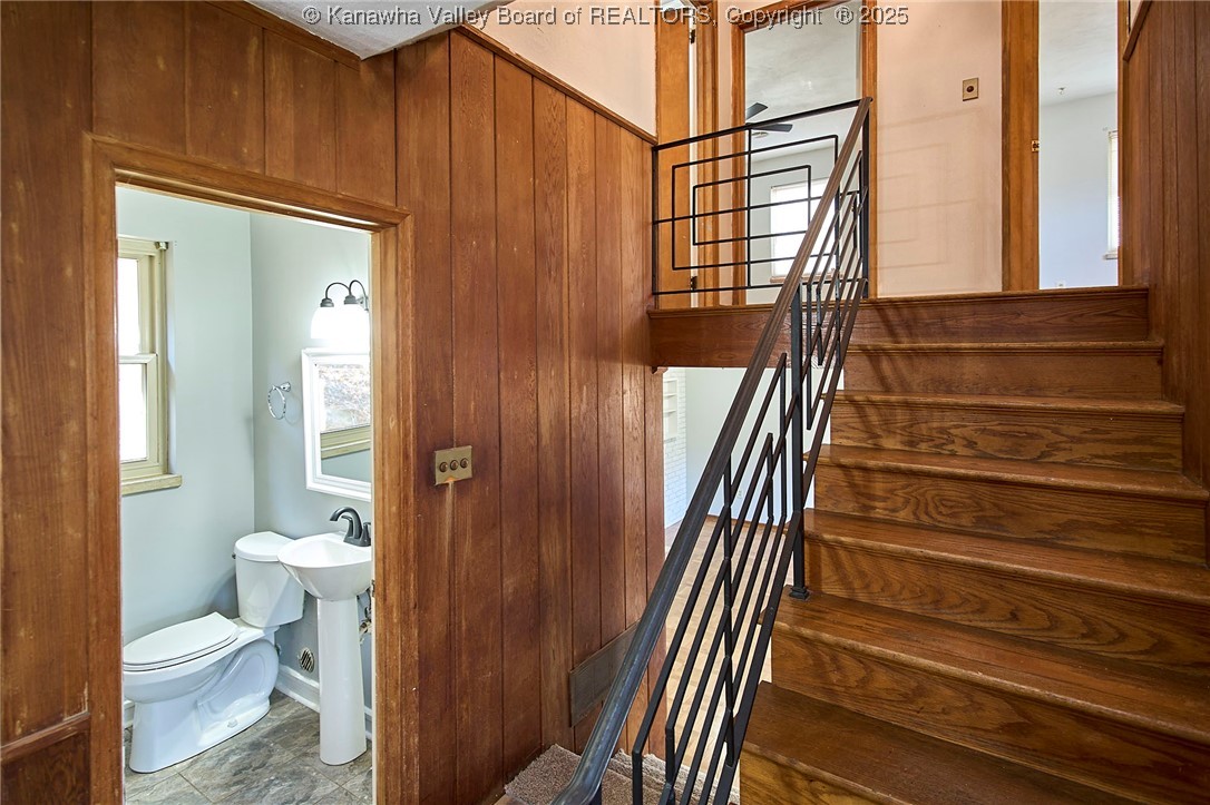 907 Valley Road Charleston, WV 25302 - Photo 25 of 47 Gallery Image 25