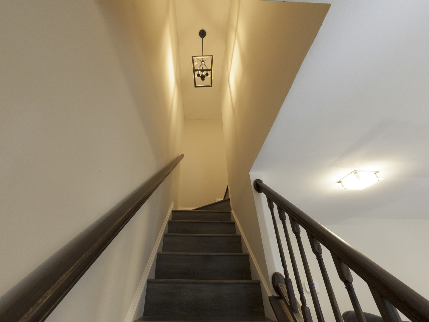 1870 Wright Lane Hanover Park, IL 60133 - Photo 14 of 38