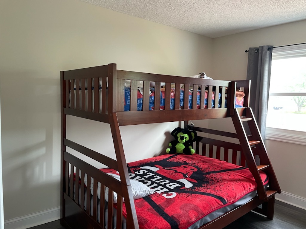 1870 Wright Lane Hanover Park, IL 60133 - Photo 15 of 38