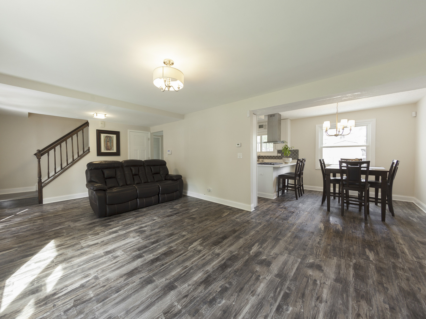 1870 Wright Lane Hanover Park, IL 60133 - Photo 4 of 38