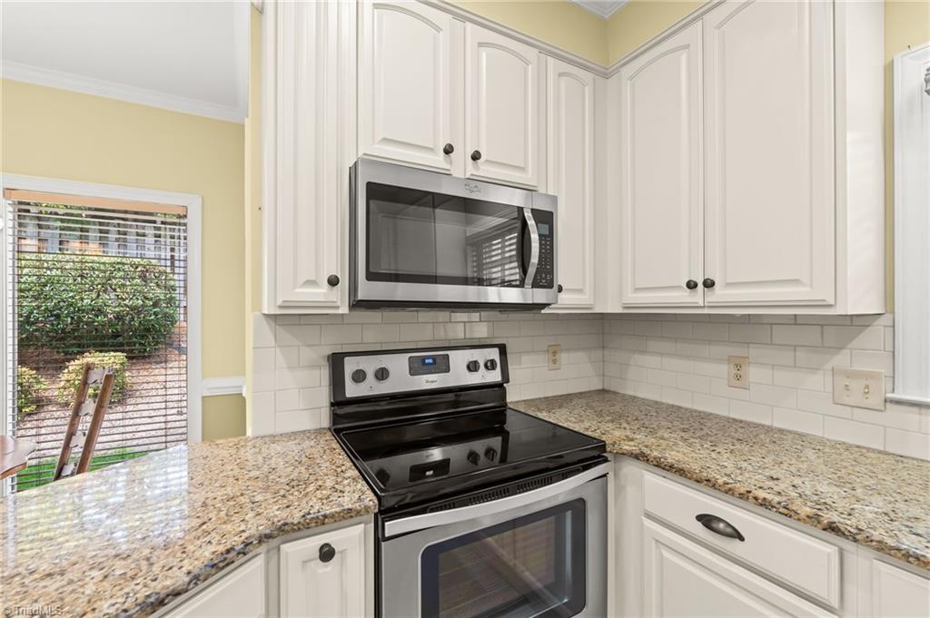 913 Flicker Lane High Point, NC 27262 - Photo 13 of 42