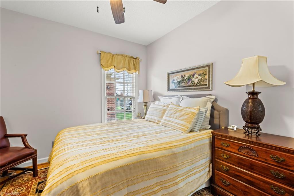 913 Flicker Lane High Point, NC 27262 - Photo 28 of 42