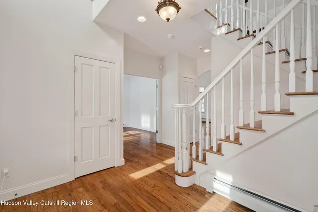 $875,000 | 30 Alison Court, Kingston, NY 12401