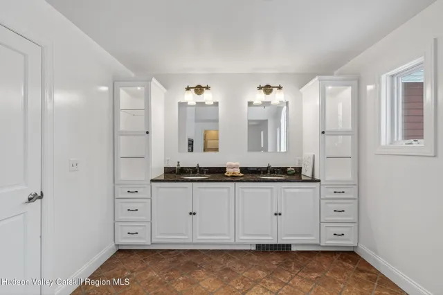 $875,000 | 30 Alison Court, Kingston, NY 12401