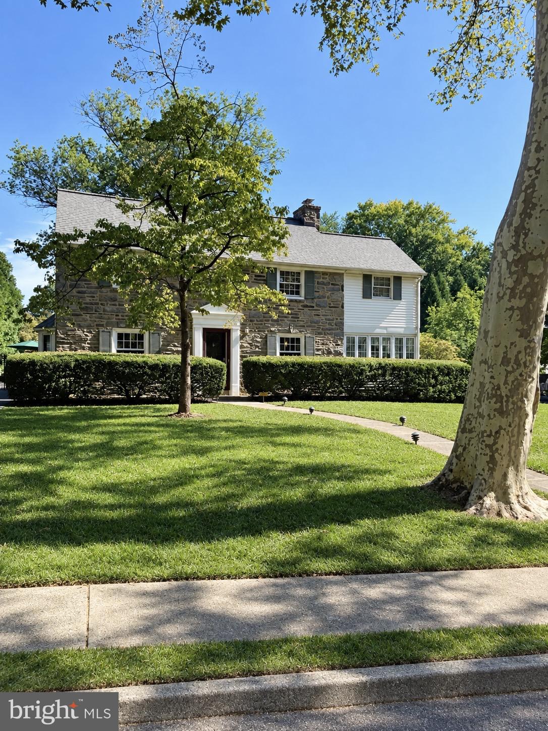 1013 Wellington Road Jenkintown, PA 19046 - Photo 2 of 50 Front yard