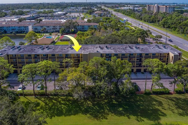 $299,999 | 5849 Park Street North, Unit 404, St. Petersburg, FL 33709
