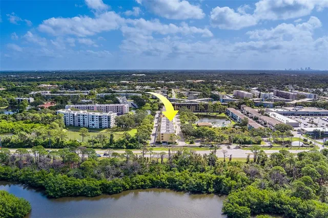 $299,999 | 5849 Park Street North, Unit 404, St. Petersburg, FL 33709