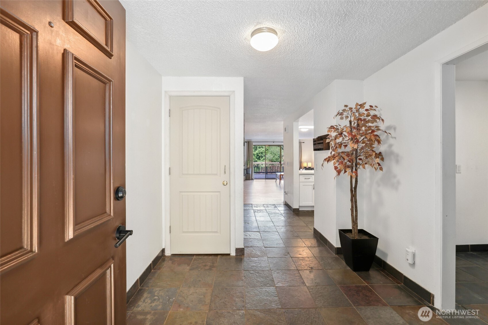 30831 13th Place South, Unit 13 Federal Way, WA 98003 - Photo 4 of 38 a view of entryway with a garden